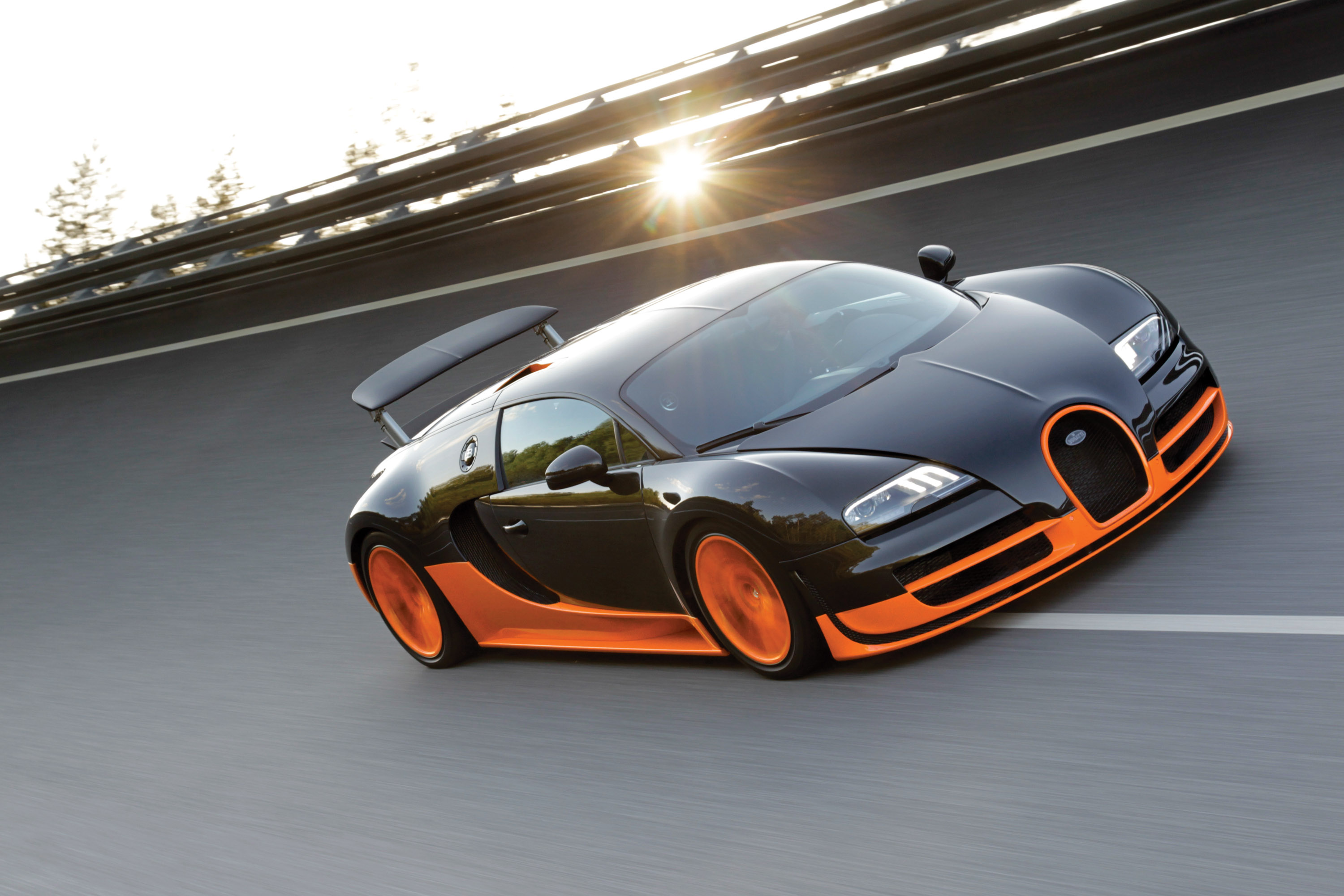 Bugatti Introduces Veyron 16 4 Super Sport World Record Edition