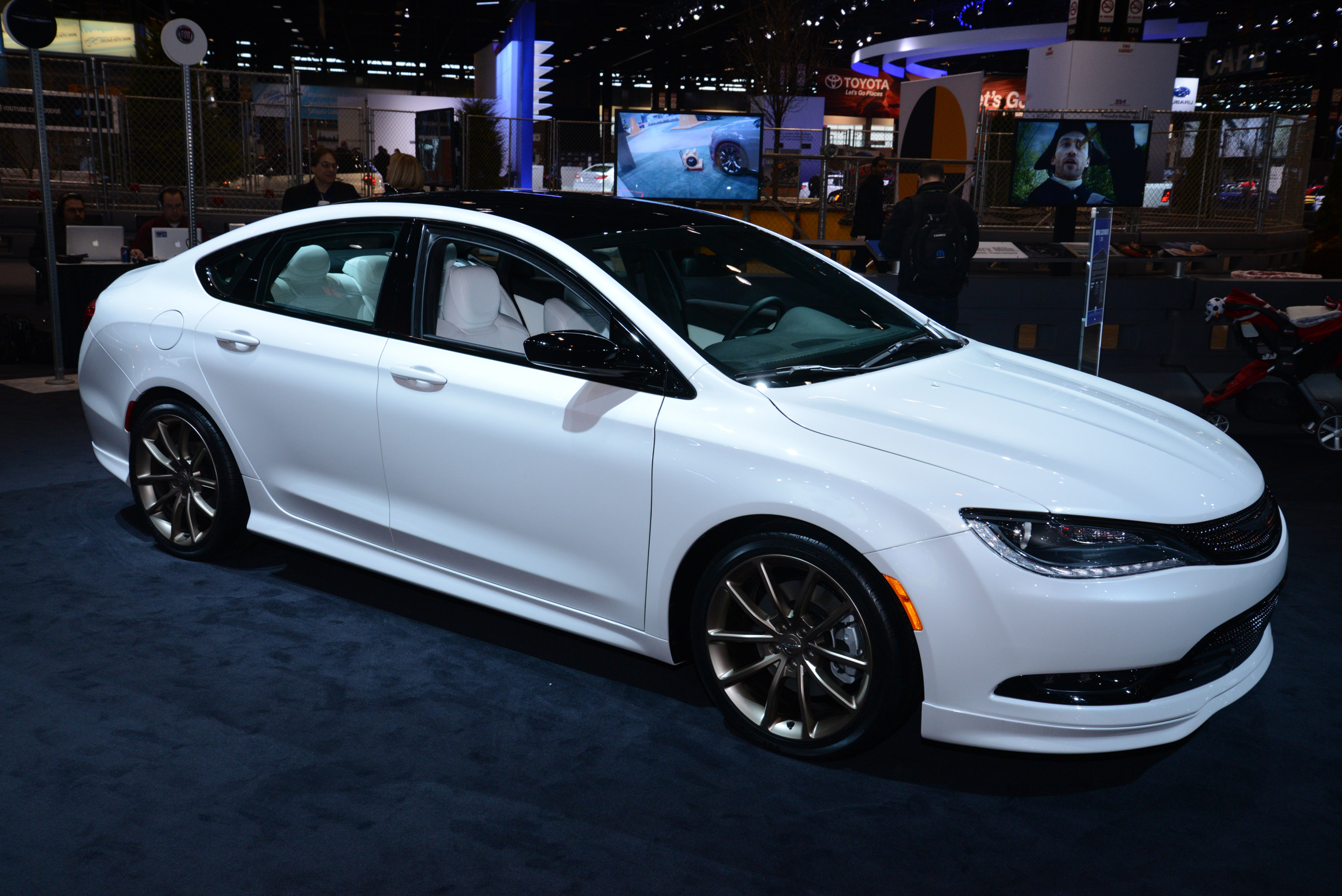 Chrysler 200s