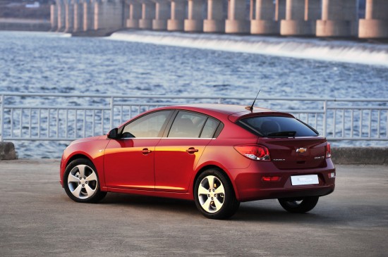 Cruze 5 Door