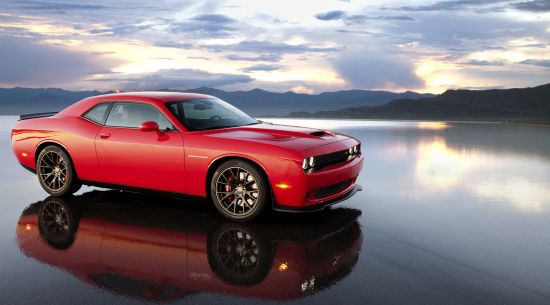 2015-dodge-challenger-srt-hellcat-06.jpg