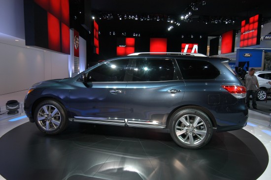 Nissan Pathfinder Concept Detroit 2012 HD Picture 2 Of 8 63363