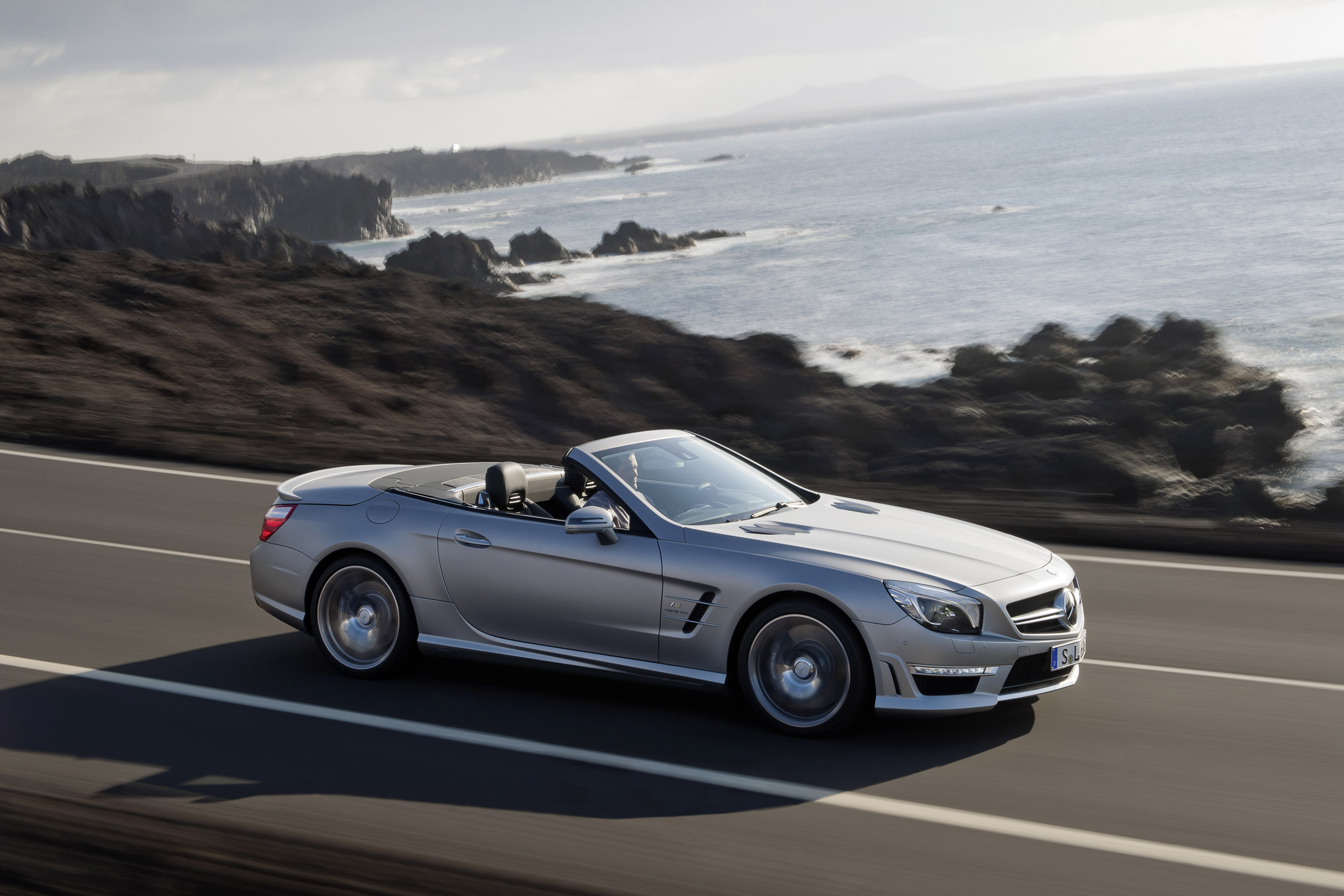 2012 Mercedes-Benz SL63 AMG [HD video]