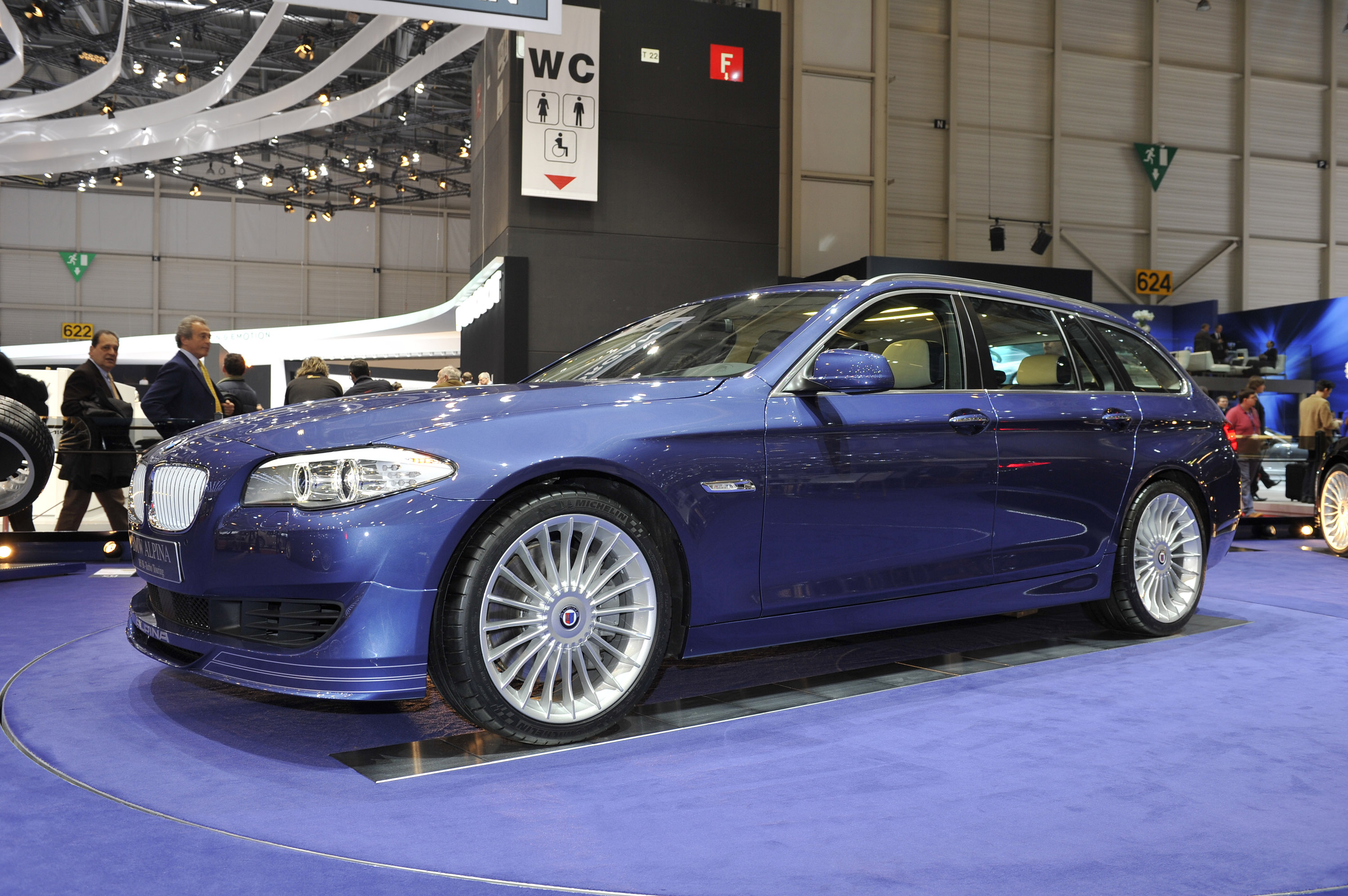 Geneva 2011: Alpina B5 Bi-Turbo Touring