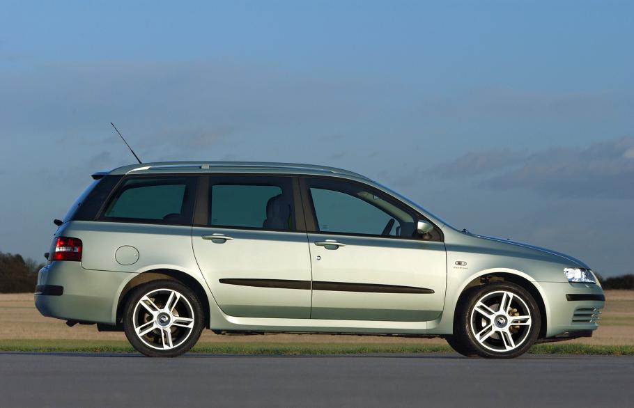 Fiat Stilo Multi Wagon (2002) - high resolution picture 6 of 14 ...