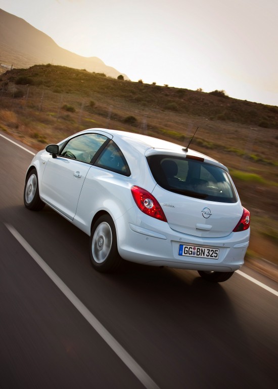 Opel Corsa (2010) - HD Picture 10 of 11 - #28485 - 2148x3000