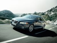 Volvo S80 (2010) - picture 1 of 8