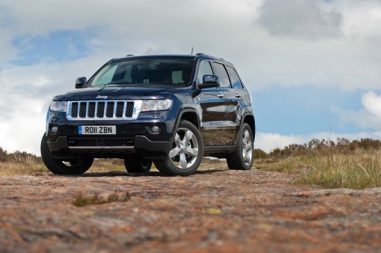 http://www.automobilesreview.com/img/2011-jeep-grand-cherokee-uk/slides/2011-jeep-grand-cherokee-uk-03.jpg