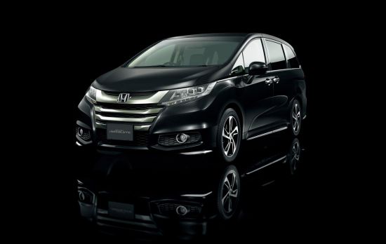 Honda Odyssey JDM (2014) - picture 7 of 15 - 1800x1141