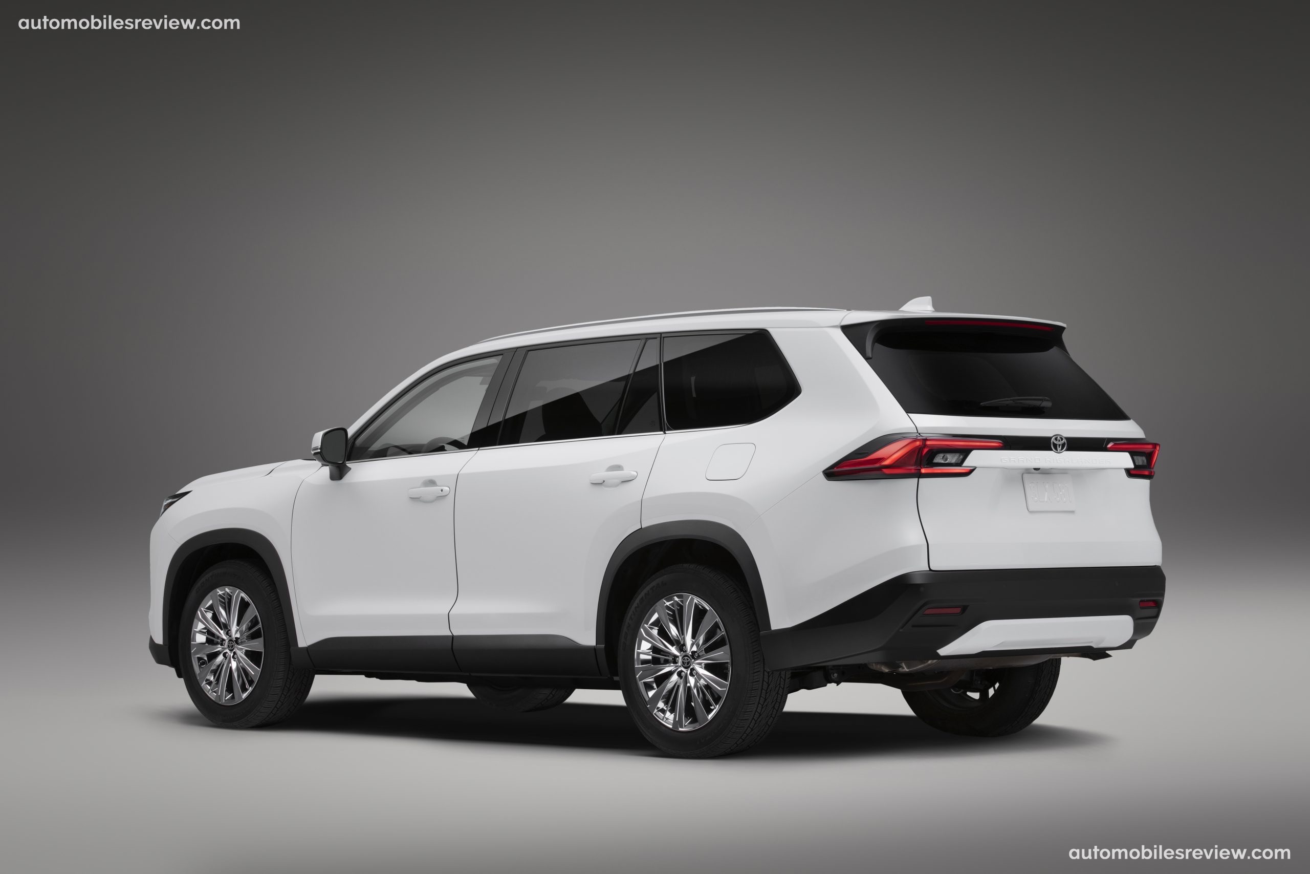 Toyota Grand Highlander (2024) picture 6 of 24