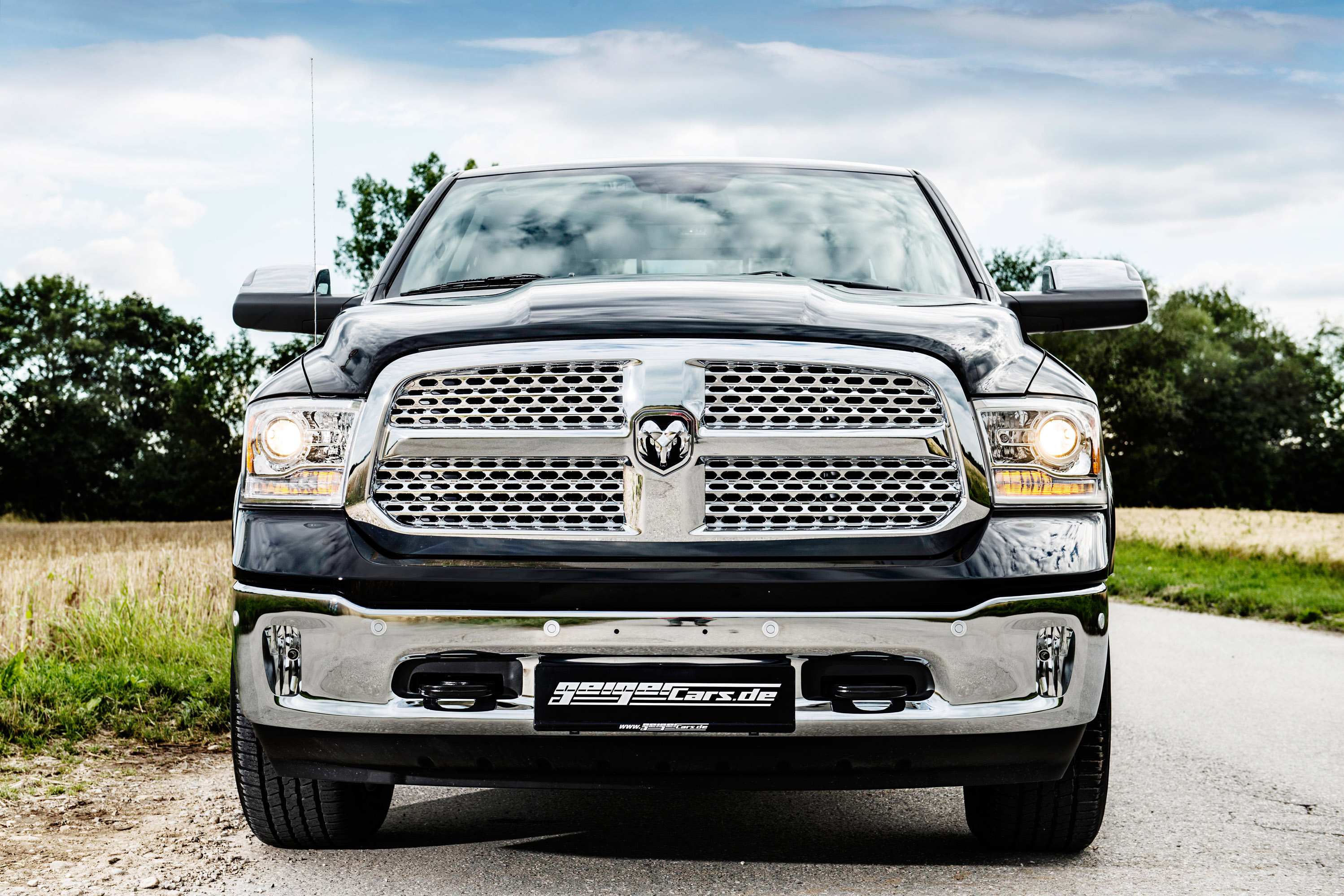 Dodge Ram 1500 Crew Cab Limited 1 Hand — Geigercars - Home of US-Cars